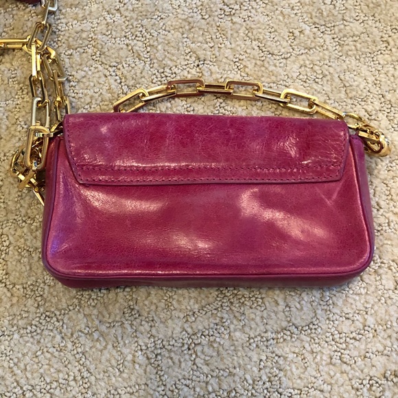 Tory Burch Raspberry Cross Body Bag - Picture 4 of 6